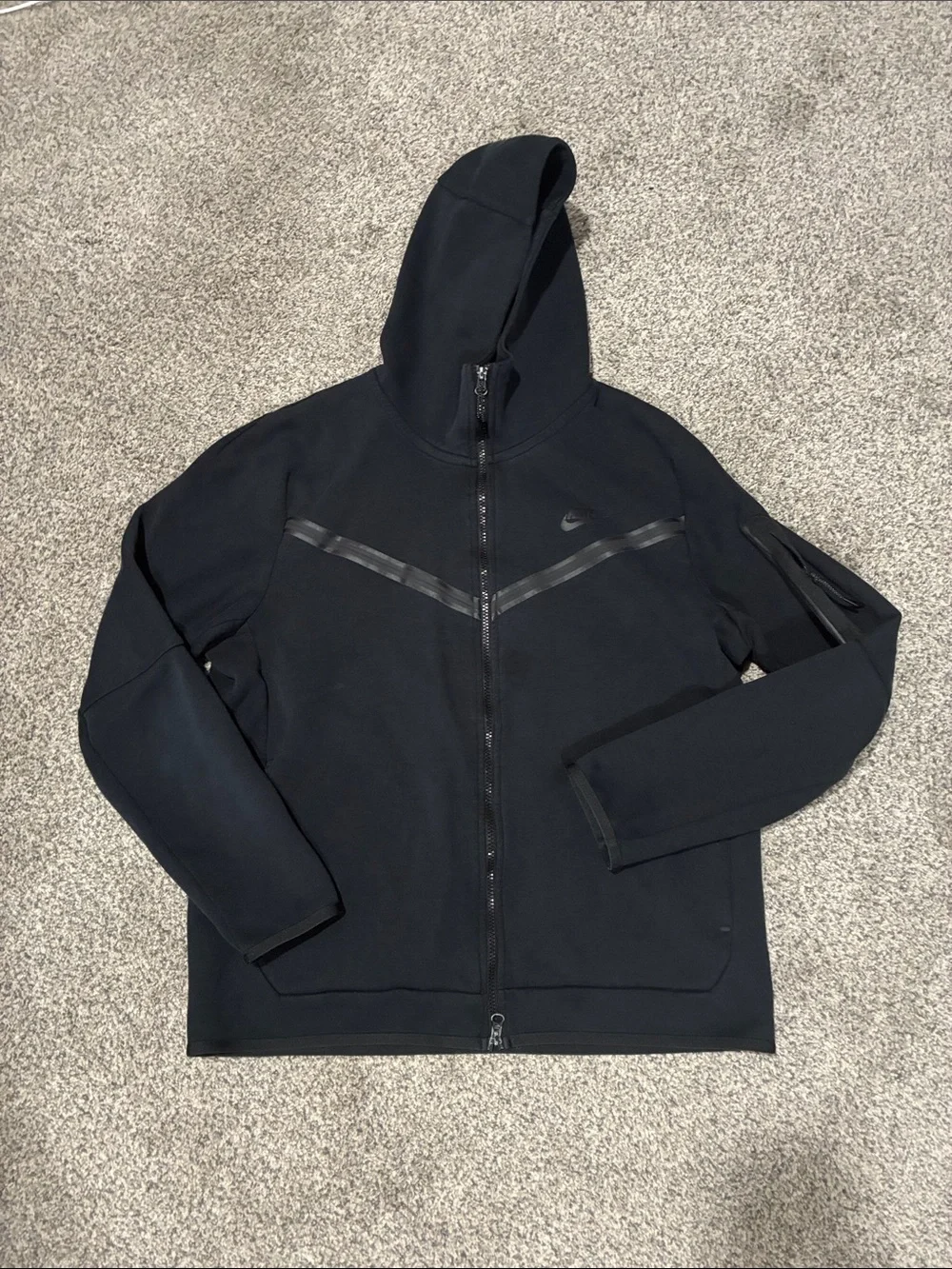 Nike Black Men's Full-Zip Hooded Sweater Jacket